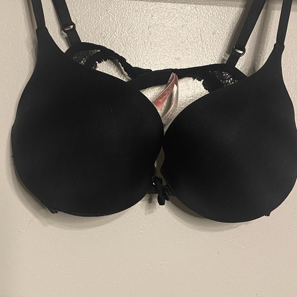 Victoria's Secret Angels Black Lace Bra - Picture 7 of 8